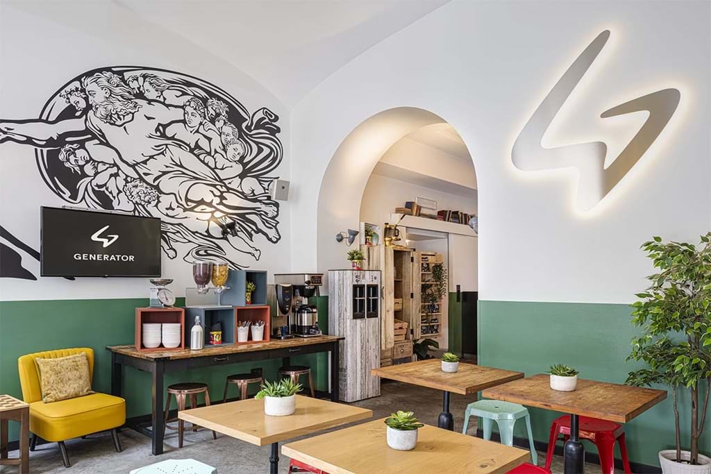 29-generator-rome-hostel-breakfast-2